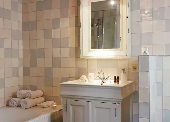 Hoeve Welgelegen Bed & Breakfast 4*